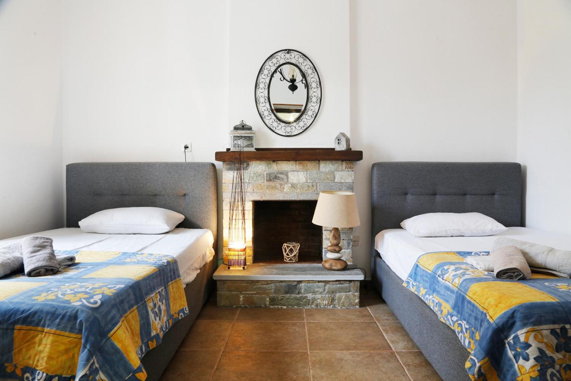 Villa Lemon Tree House Chorto Exterior foto